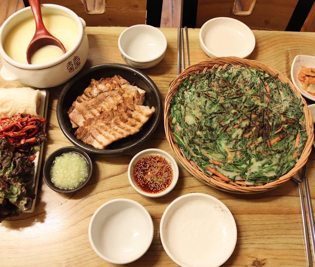 Insadong Famous Korean Tasty Restaurant : Insadong Garlic Bossam